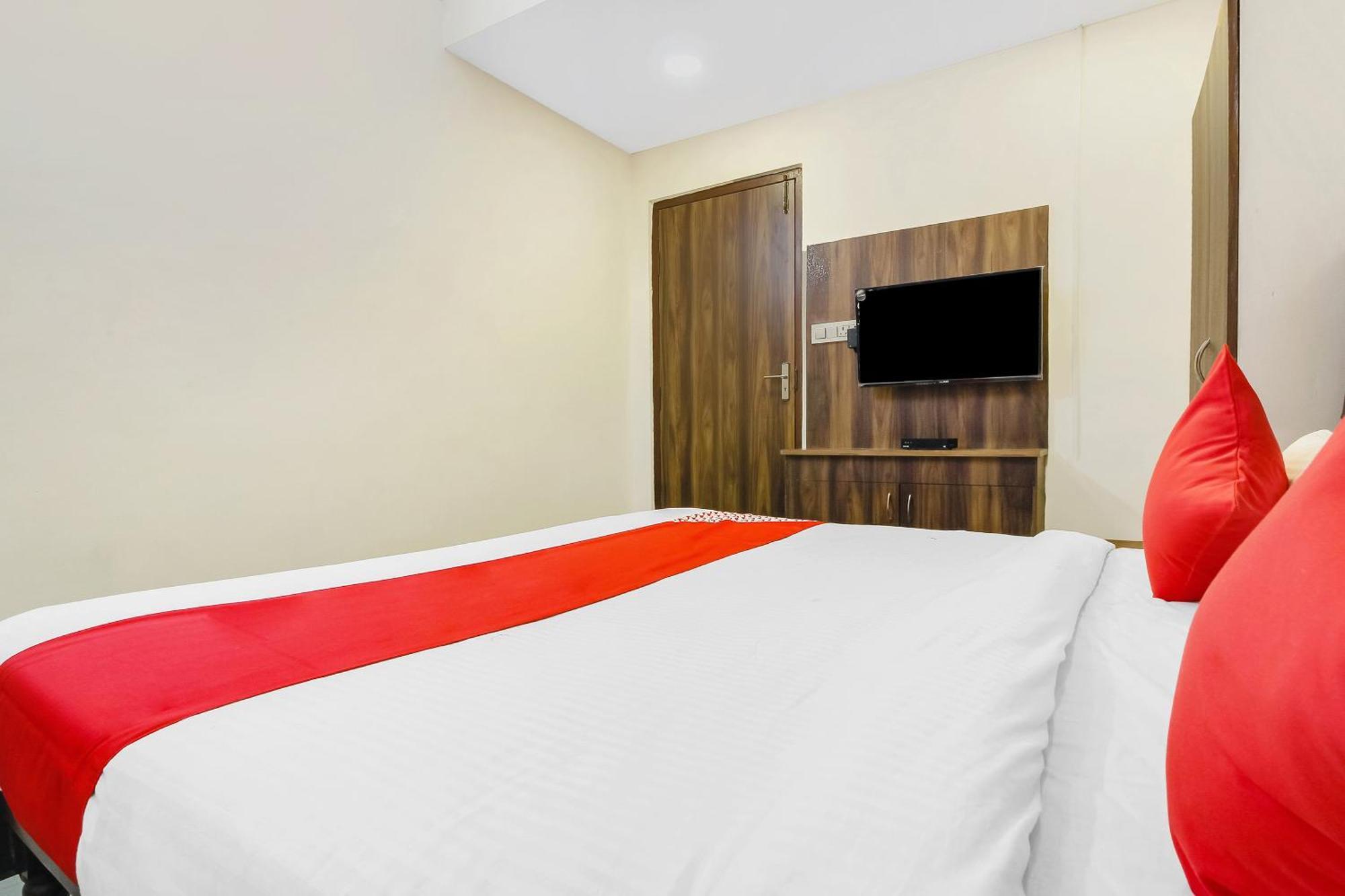 Hotel O Tokyo Гайдарабад Екстер'єр фото